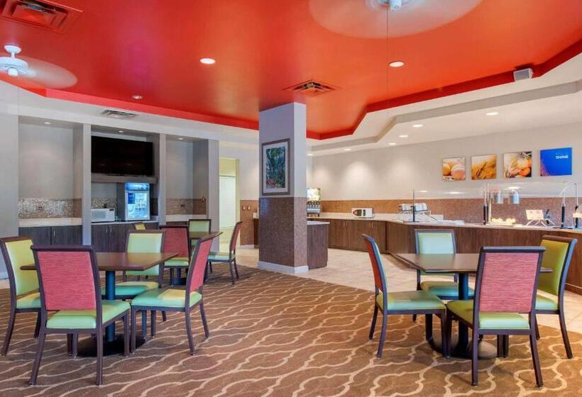 فندق Comfort Suites Maingate East Kissimmee