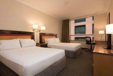 فندق Holiday Inn Express Puerto Madero