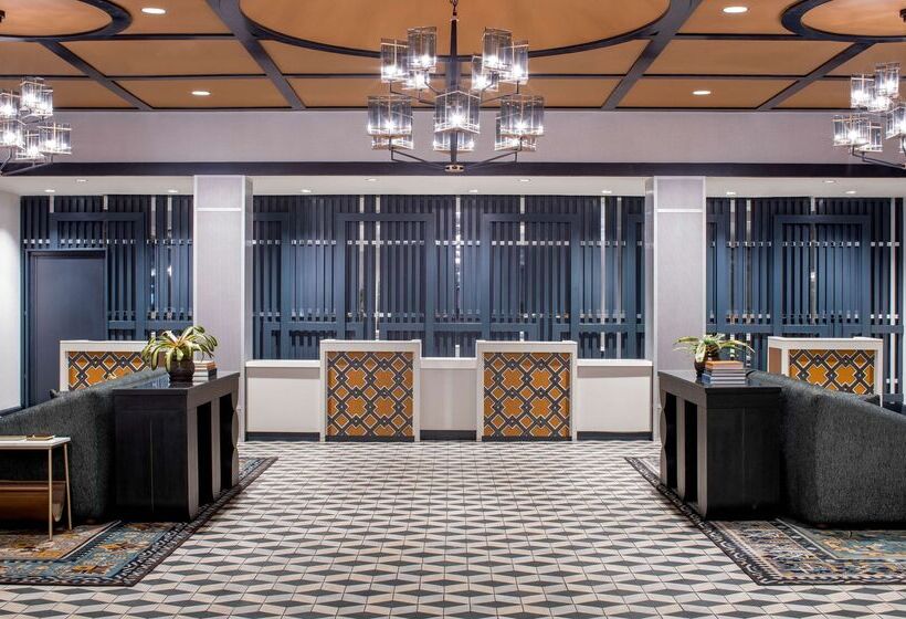 هتل Hyatt Centric French Quarter