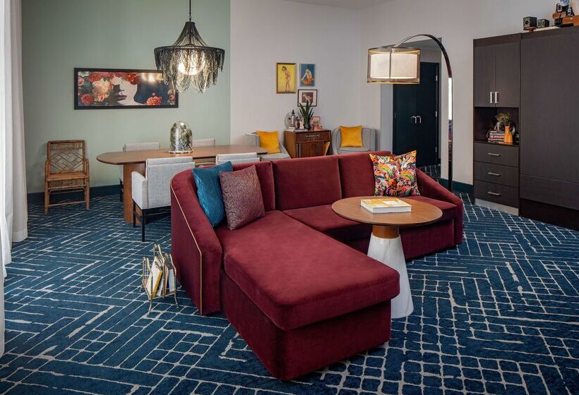 هتل Hyatt Centric French Quarter