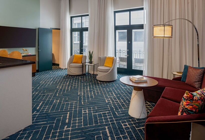 هتل Hyatt Centric French Quarter