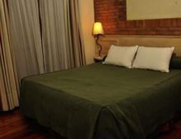 Fotos del hotel Reina Victoria Suites & Towers:  2