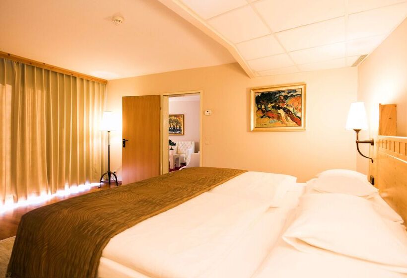 Rogner Hotel Tirana