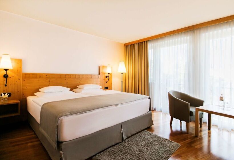 Rogner Hotel Tirana