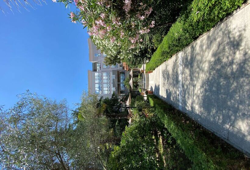Rogner Hotel Tirana