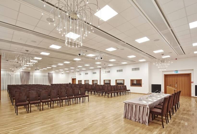 Rogner Hotel Tirana