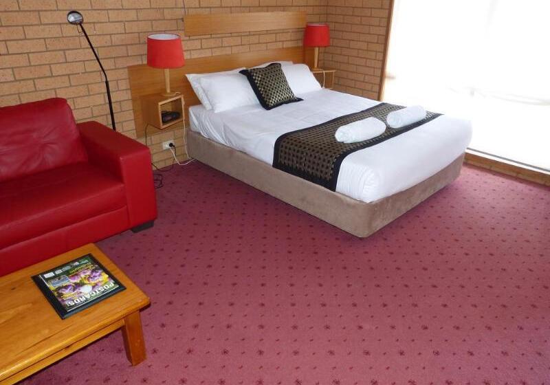 مُتل Blue Whale Motor Inn & Apartments