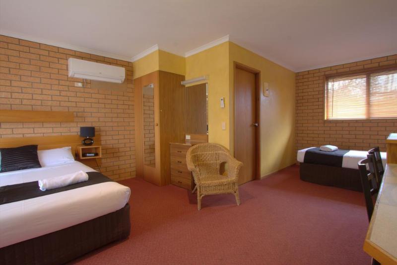 مُتل Blue Whale Motor Inn & Apartments