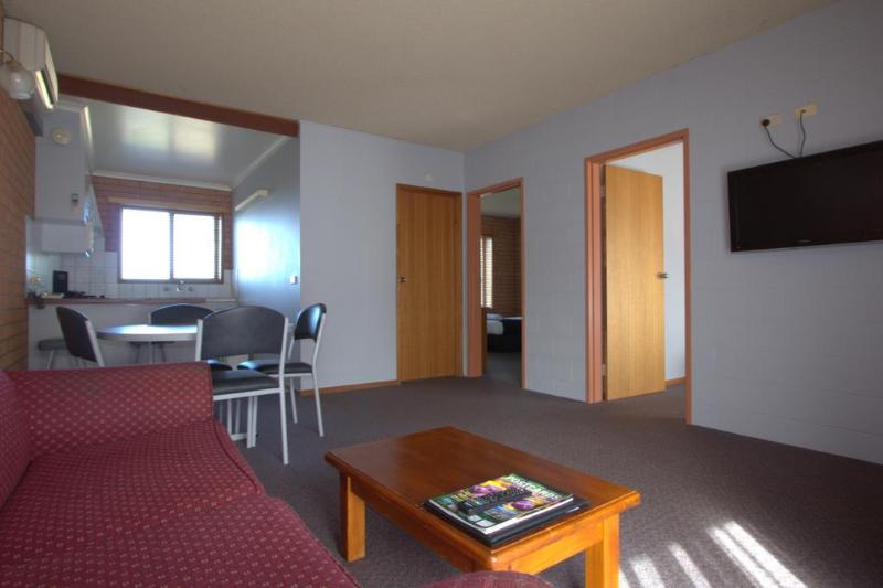 مُتل Blue Whale Motor Inn & Apartments