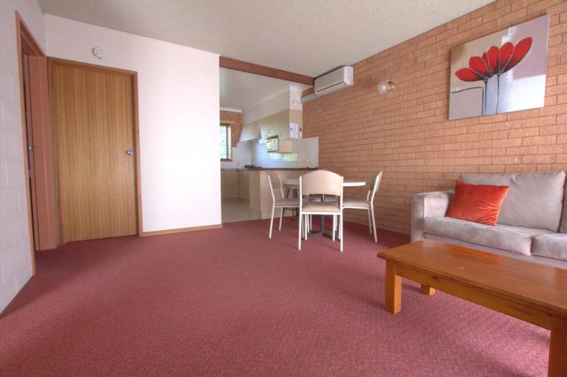 مُتل Blue Whale Motor Inn & Apartments