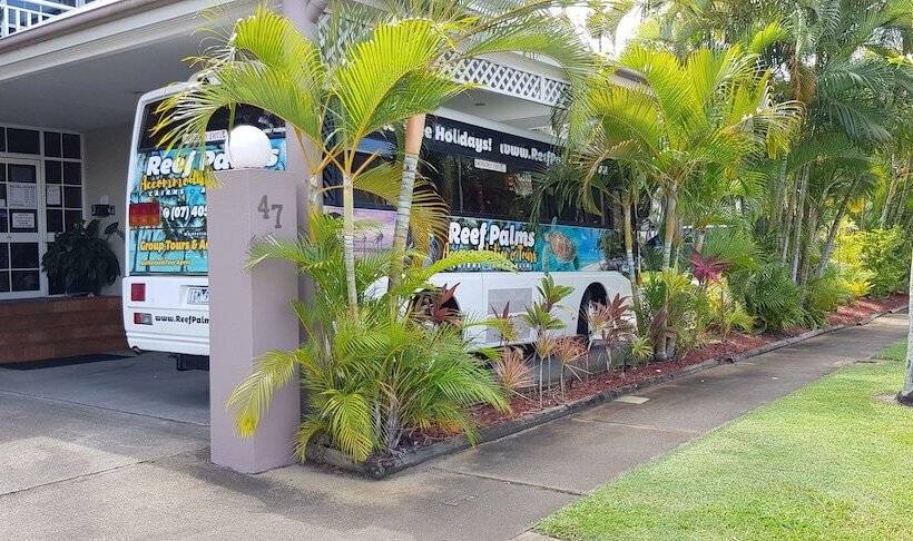 هتل Reef Palms