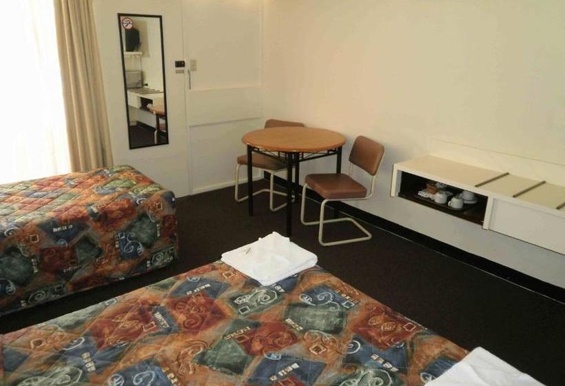 فندق Kar Rama Motor Inn