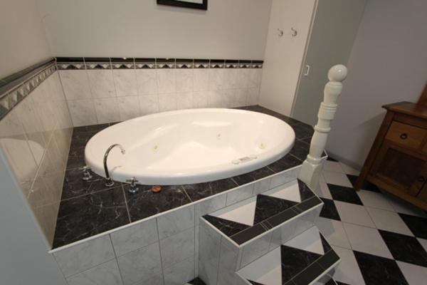 Отель Lazy River Motor Inn