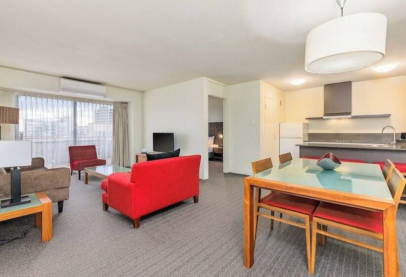 هتل Mantra On Hay Perth