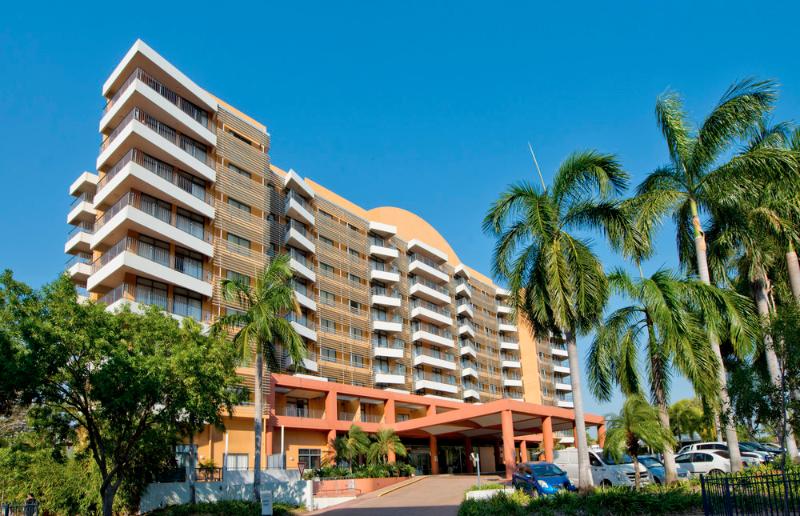 هتل Mantra On The Esplanade