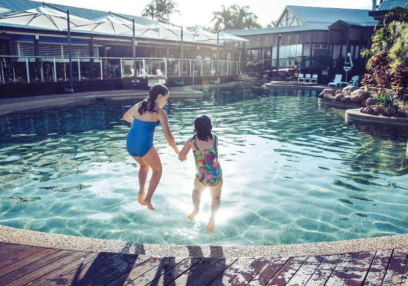 هتل Mercure Townsville