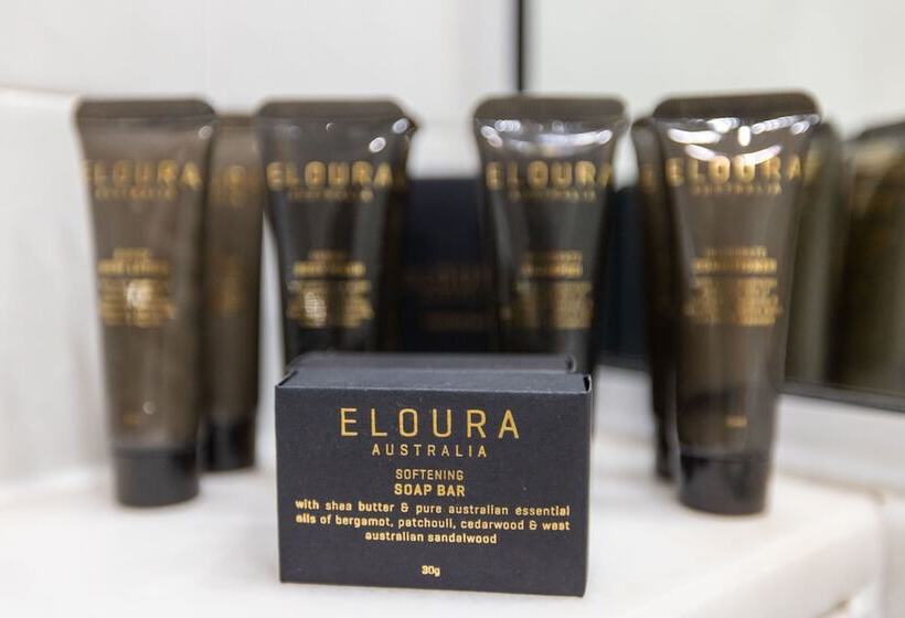 هتل Mindil Beach Casino Resort