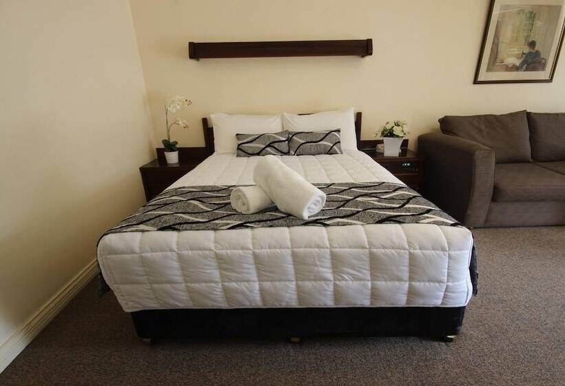 فندق Molly Morgan Motor Inn