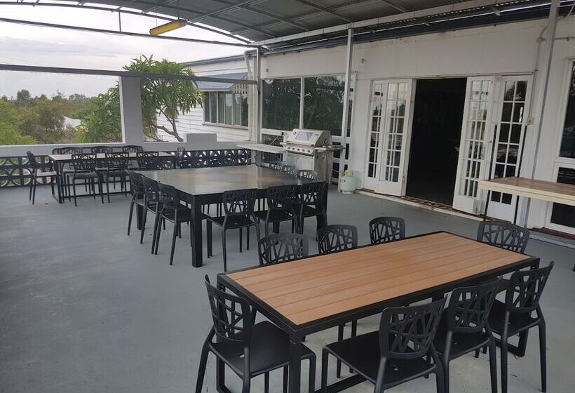 酒店 Monto Colonial Motor Inn