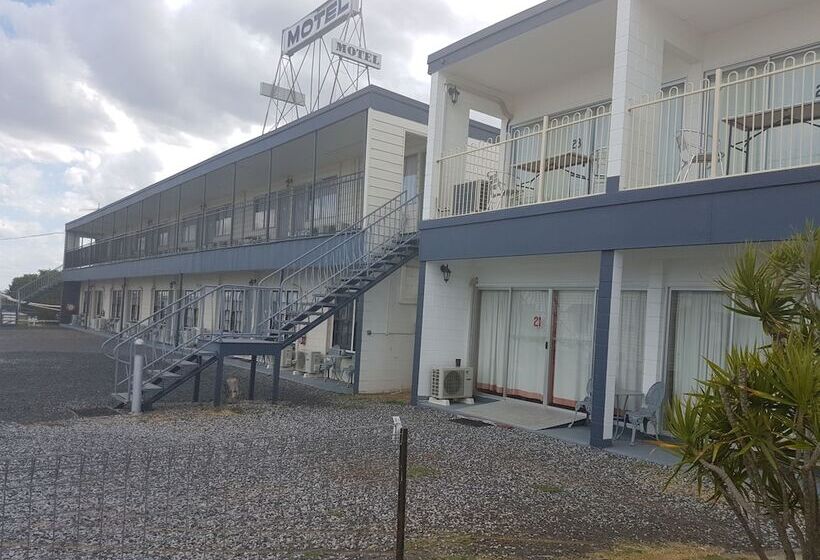 酒店 Monto Colonial Motor Inn