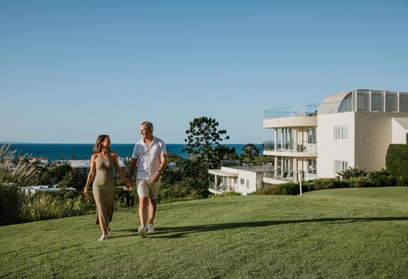 هتل Noosa Crest Resort