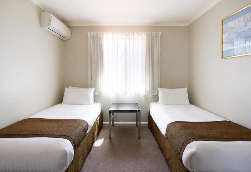 בית מלון כפרי Pinnacle Apartments