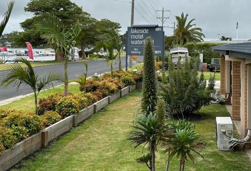 Lakeside Motel Waterfront