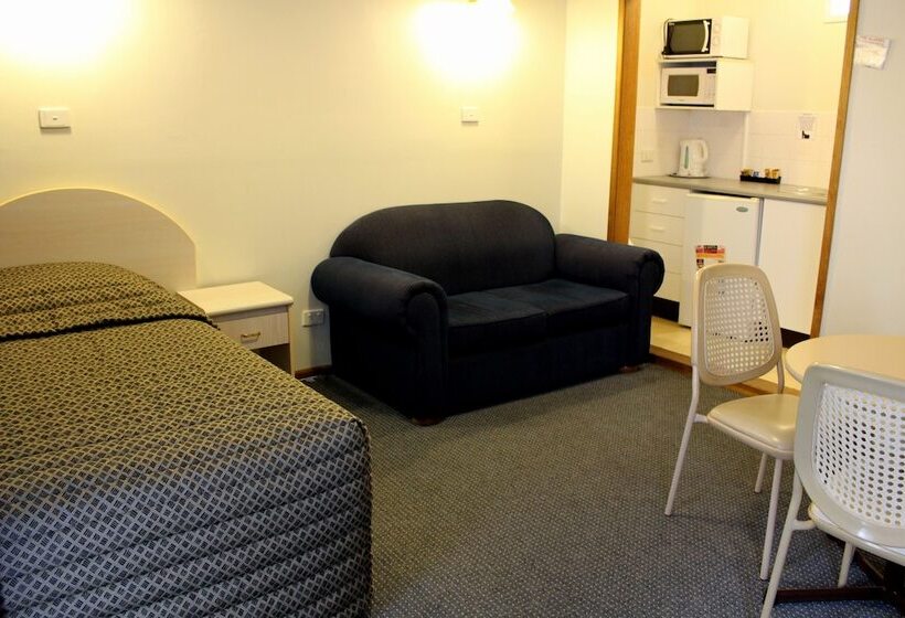 مُتل Armidale Inn
