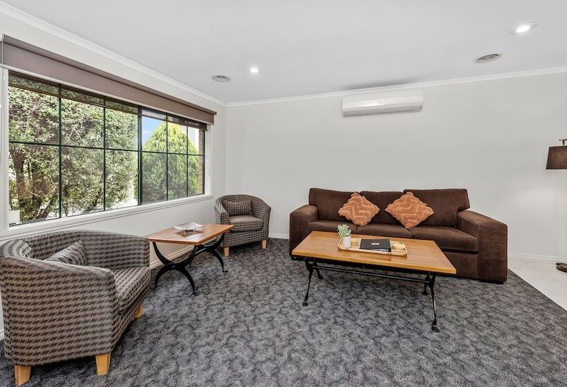 Motel Fawkner Executive Suites & Serviced Apartments