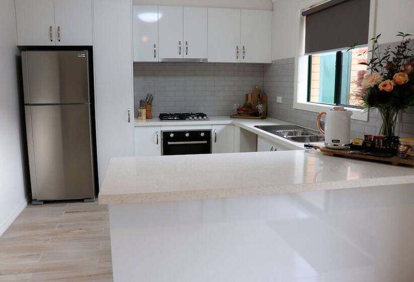 מוטל Fawkner Executive Suites & Serviced Apartments