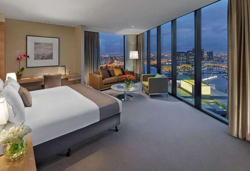 استراحتگاه Crown Promenade Melbourne