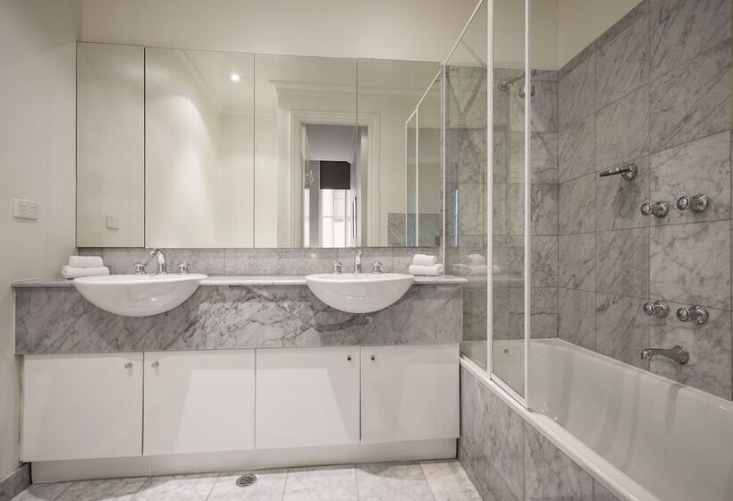 هتل Flinders Landing Apartments