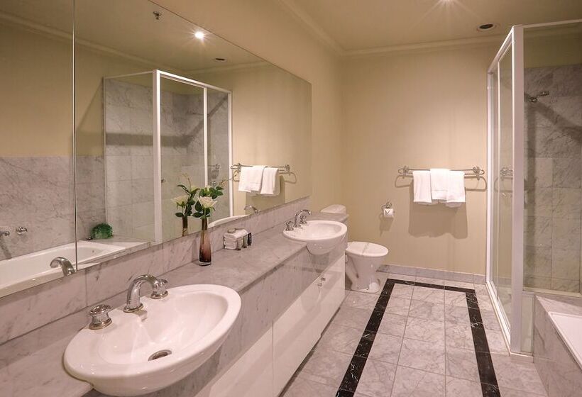 هتل Flinders Landing Apartments