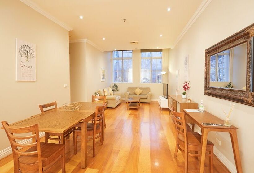 هتل Flinders Landing Apartments