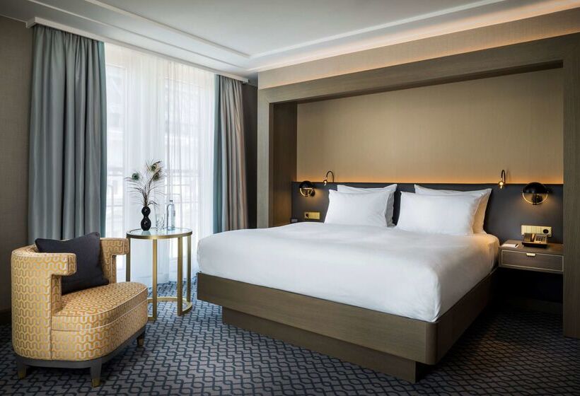 فندق Hilton Vienna Plaza