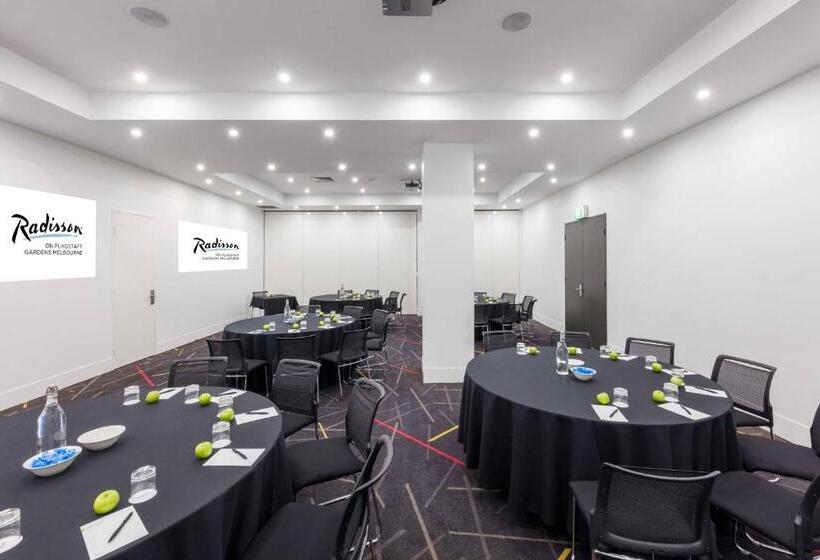 فندق Radisson On Flagstaff Gardens Melbourne
