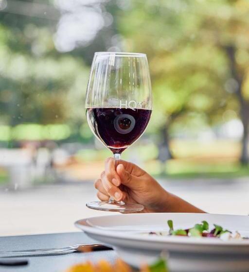 فندق Radisson On Flagstaff Gardens Melbourne