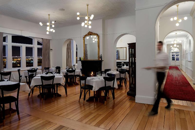 בית מלון כפרי Rydges Hobart