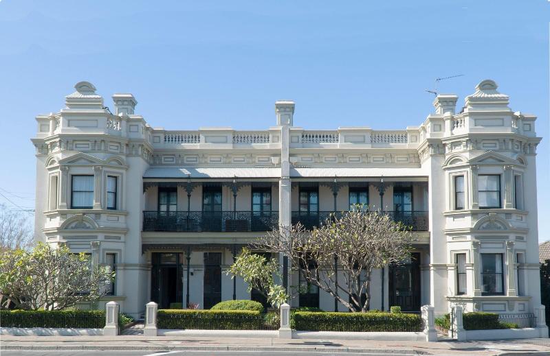 Hotel The Lurline Randwick