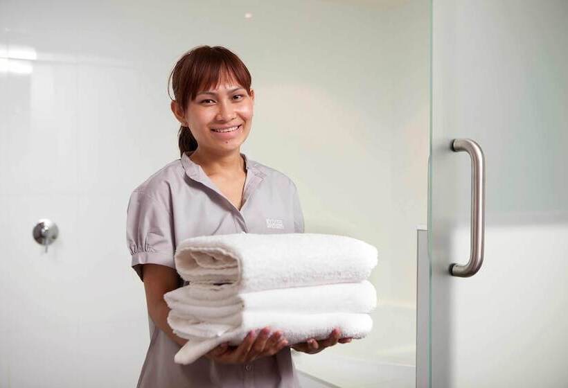 هتل Crowne Plaza Melbourne Carlton By Ihg