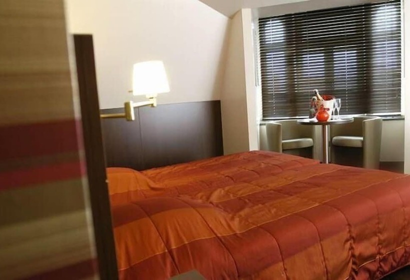 Hotel The Century
