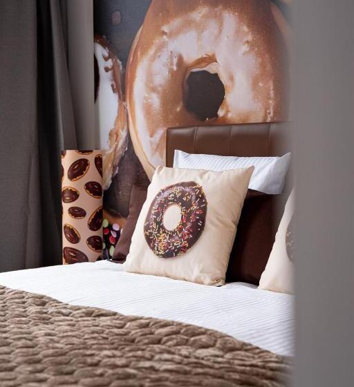هتل The Chocolate Suites