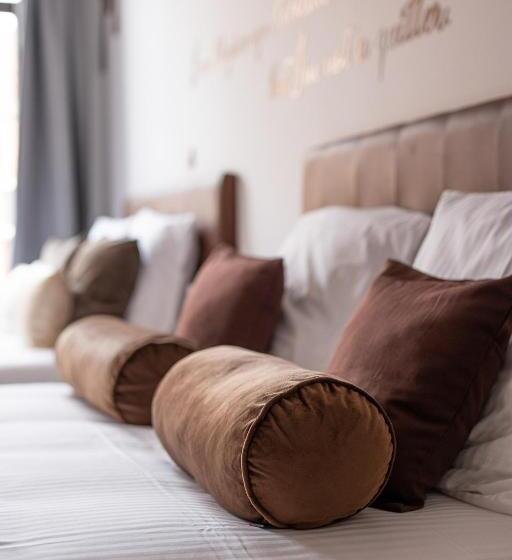 هتل The Chocolate Suites