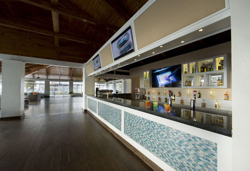 هتل Viva Fortuna Beach By Wyndham, A Trademark All Inclusive