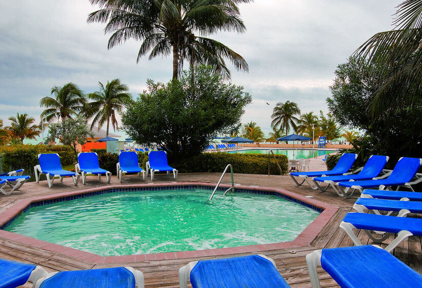 هتل Viva Fortuna Beach By Wyndham, A Trademark All Inclusive