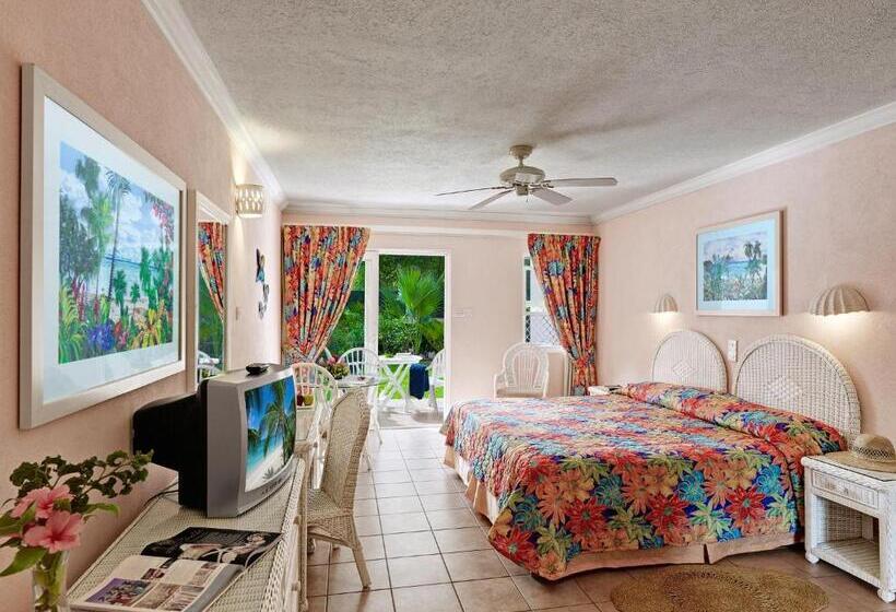 استراحتگاه Butterfly Beach