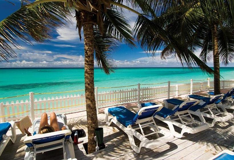 استراحتگاه Butterfly Beach