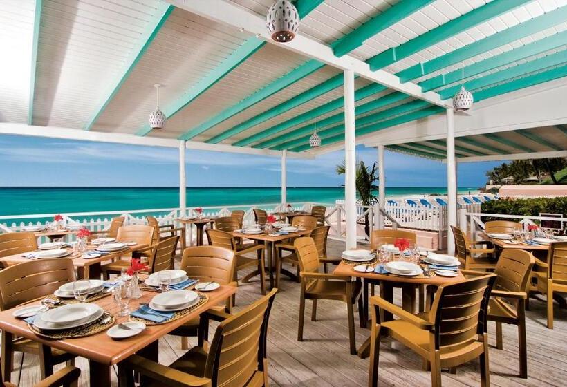 استراحتگاه Butterfly Beach