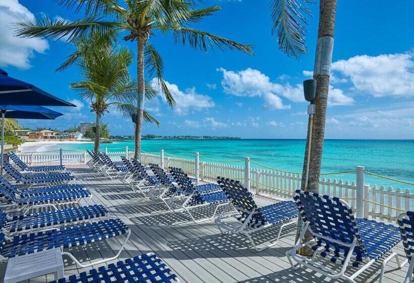 استراحتگاه Butterfly Beach