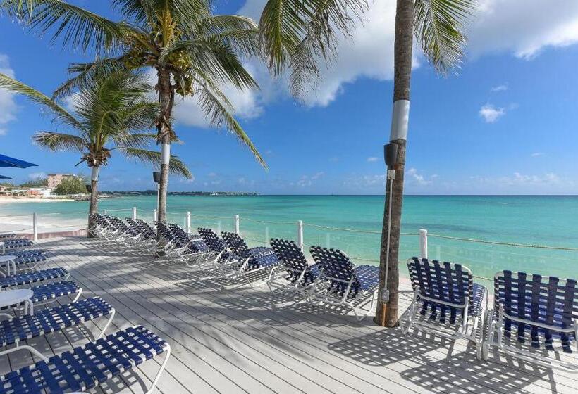 استراحتگاه Butterfly Beach